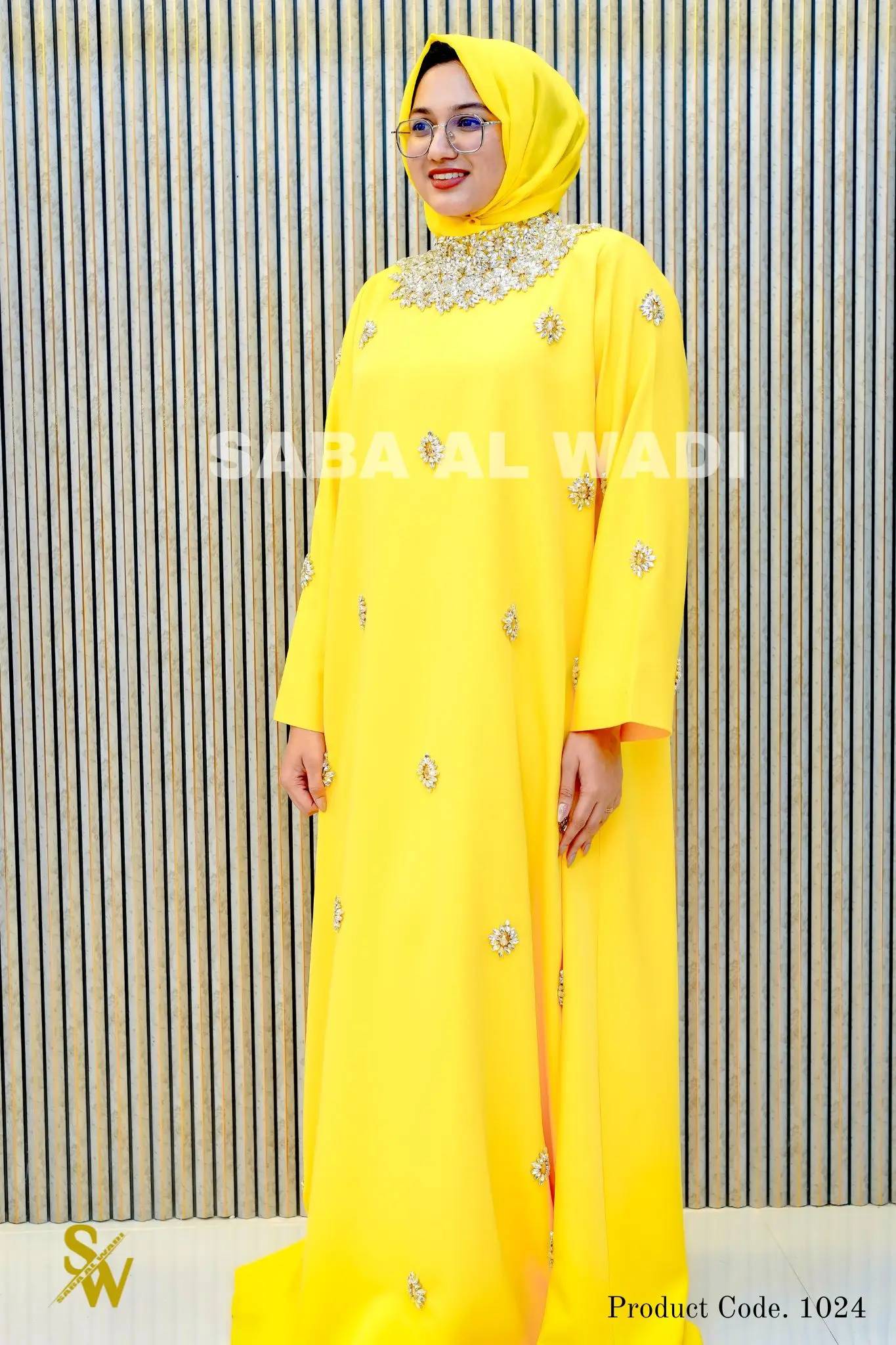 the Sirr Al jamal abaya: The Crown Jewel of the Abu Hail Best Abaya Collection image 1
