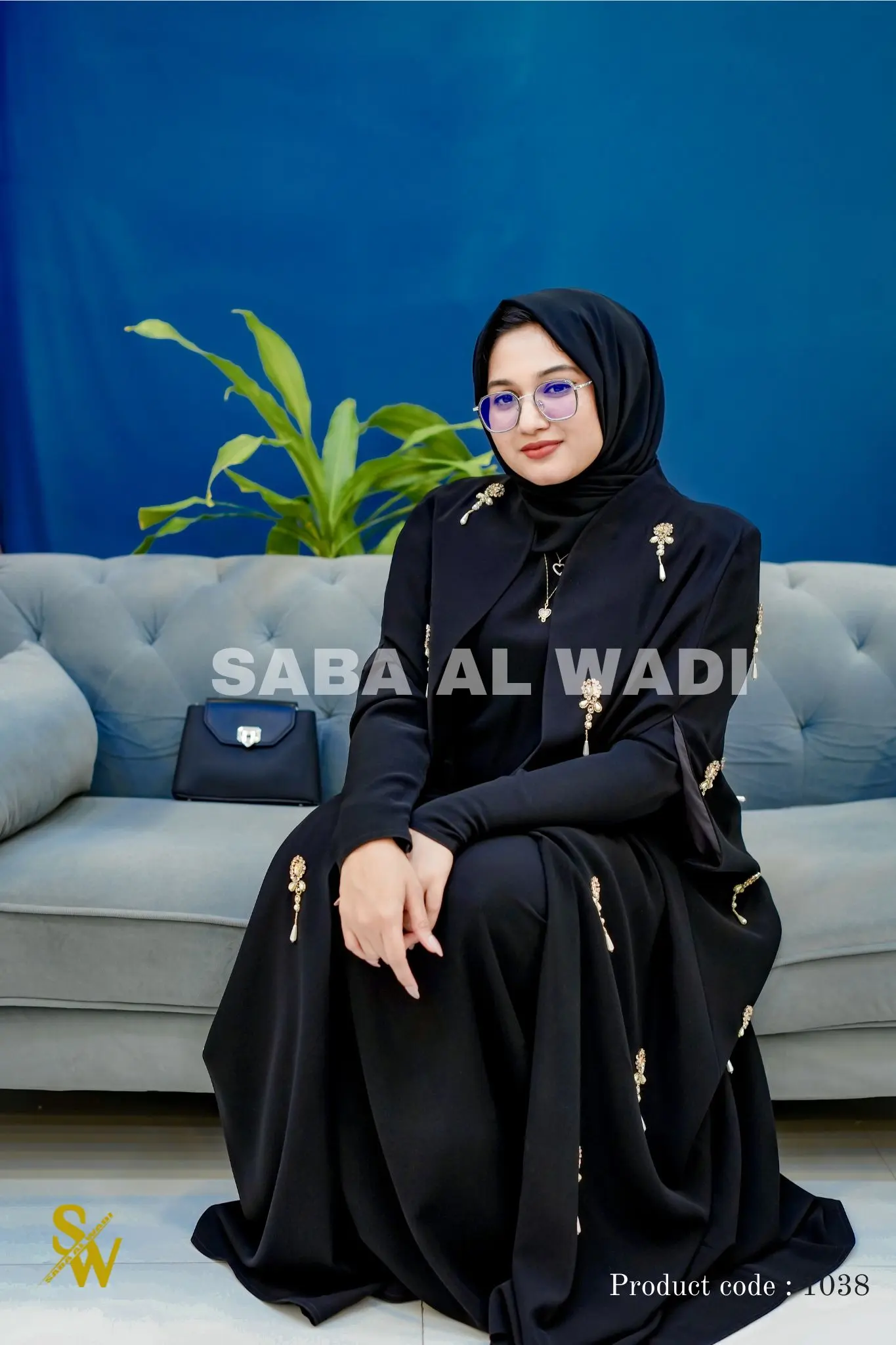 Elyasian Noir Barbie Crepe Cape Abaya - Premium Black | Saba Al Wadi image 4