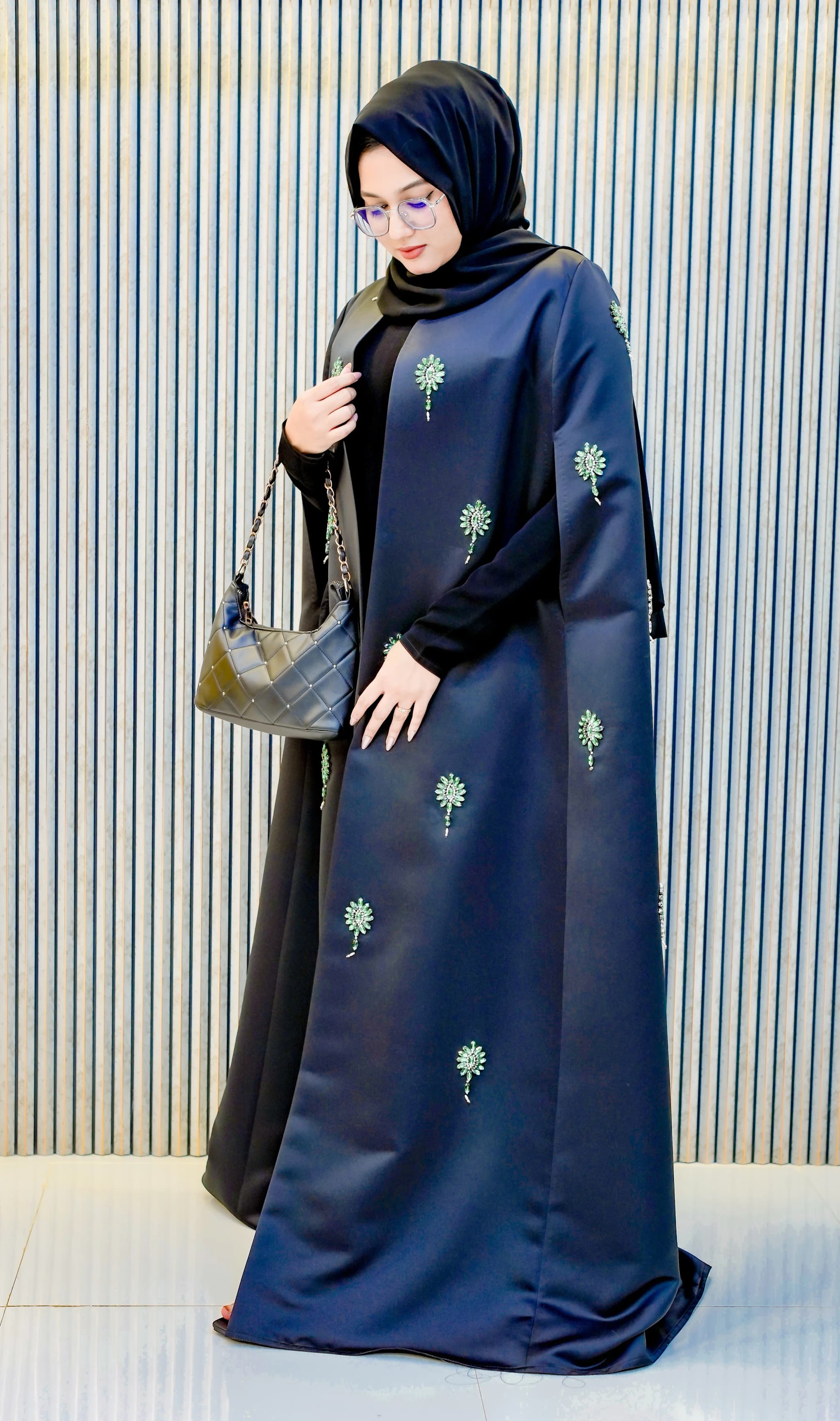 The Luxurious Eclipse Flow Abaya: A Masterpiece from the Abu Hail Best Abaya Collection Dubai image 3